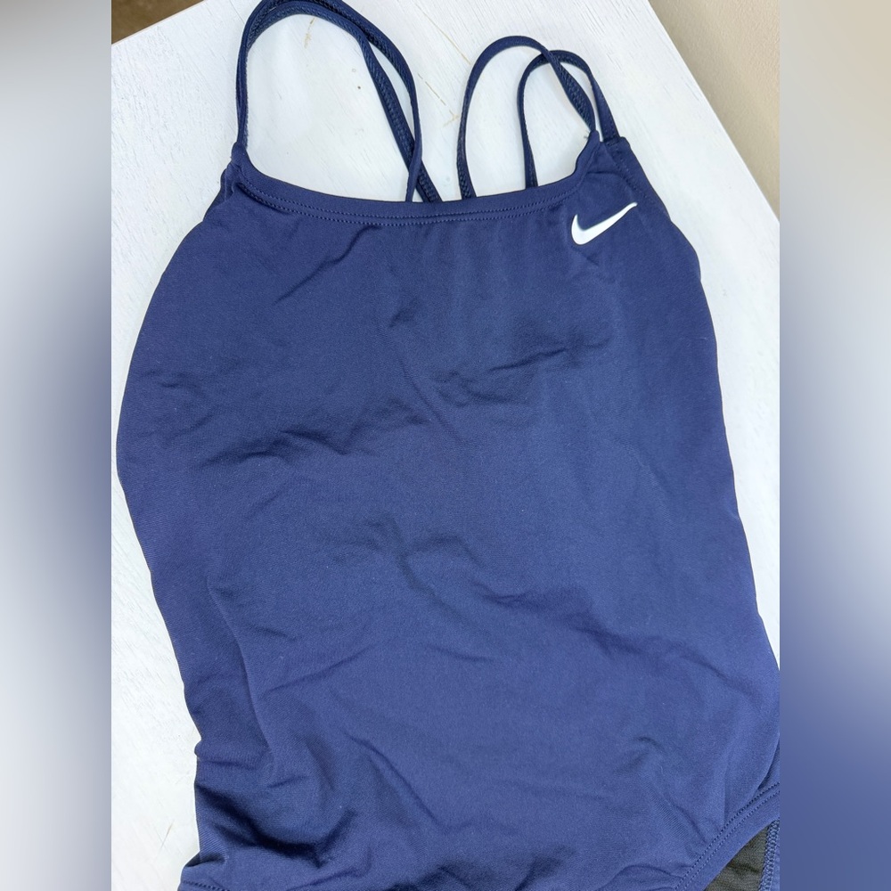 Nike Women's Hydrastrong Solid Spiderback One Piece Navy NWT - Picture 6 of 14
